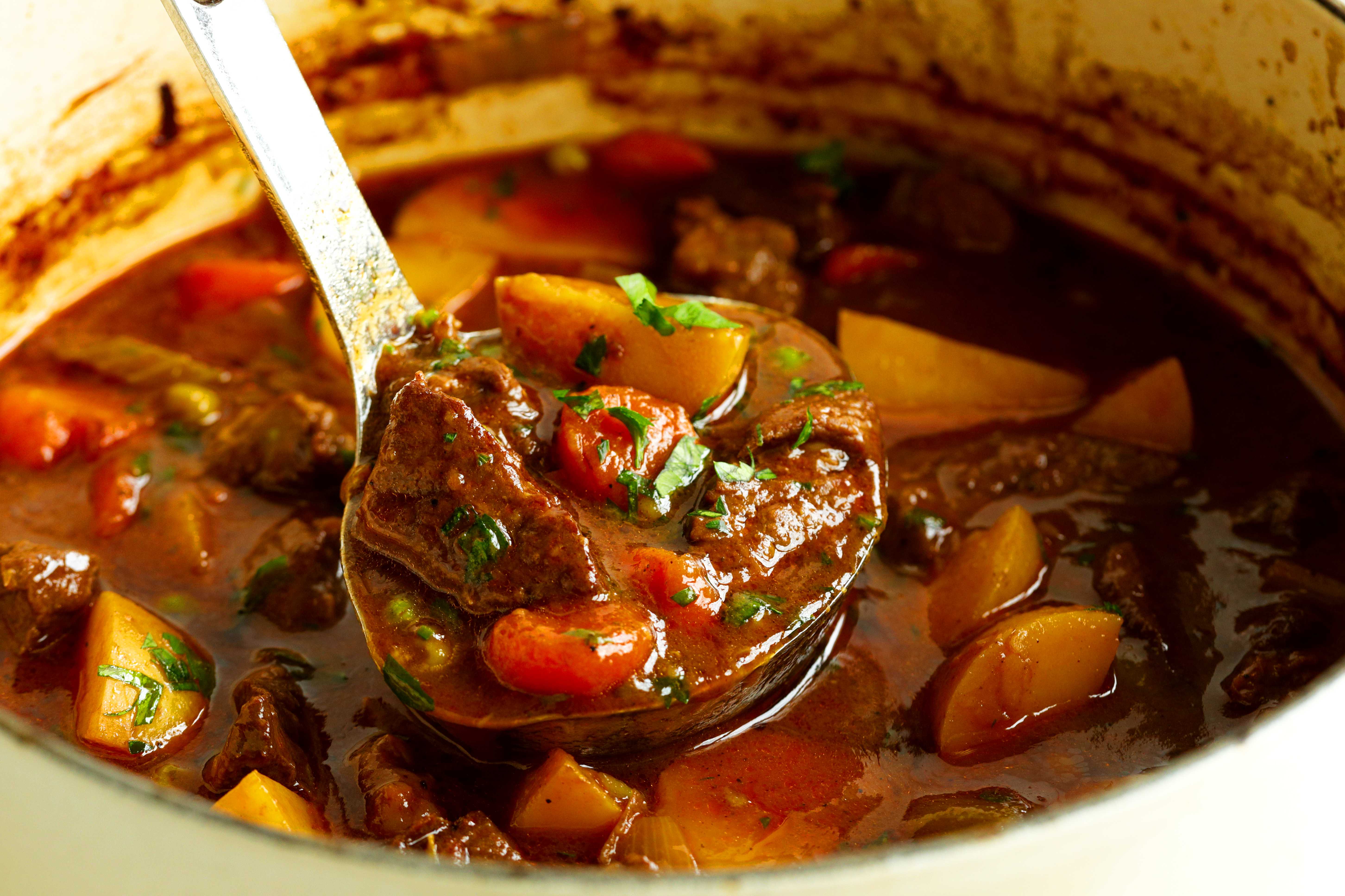 Easy Dutch Oven Beef Stew: Melt-in-Your-Mouth Comfort Food